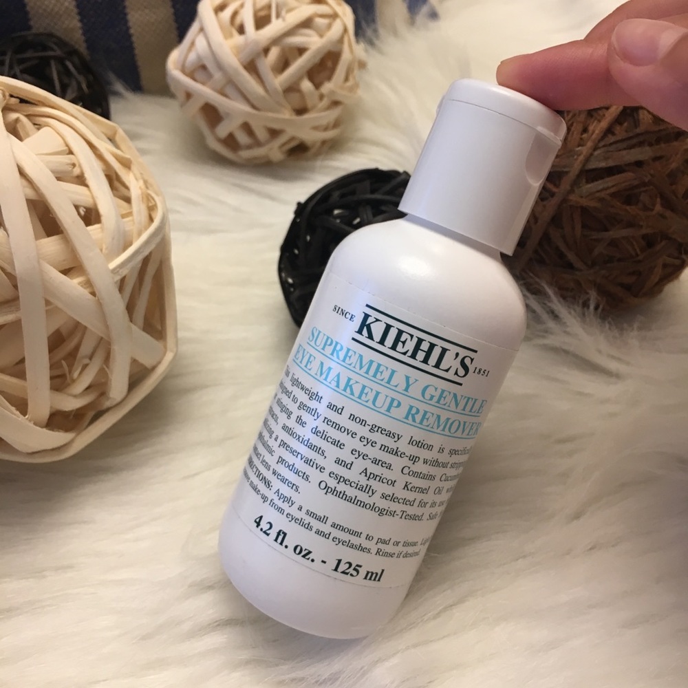 Kiehl's gentle eye make up remover